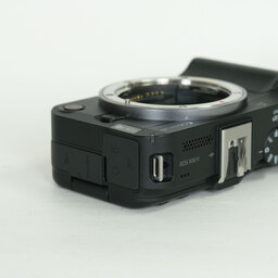 Canon EOS R50 V