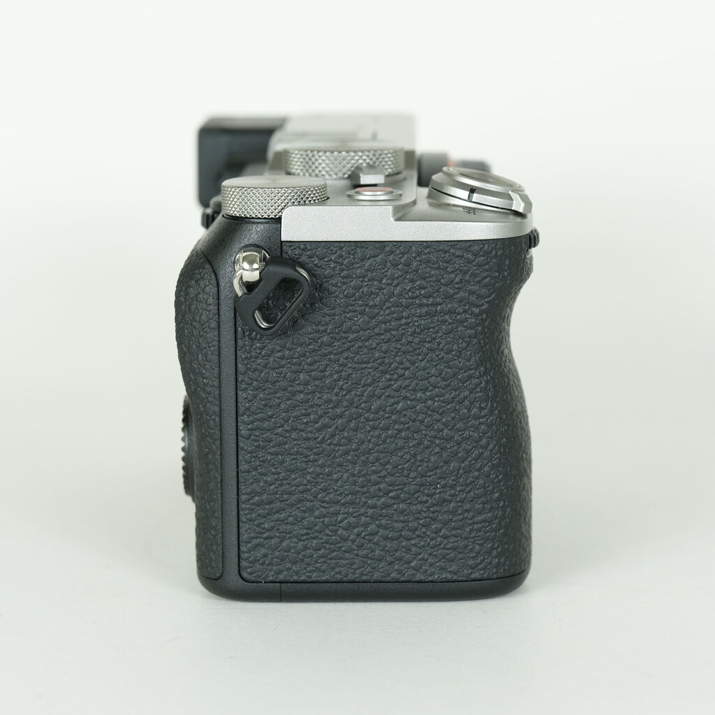 SONY α7C II(ILCE-7CM2) SONY α7C II(ILCE-7CM2)