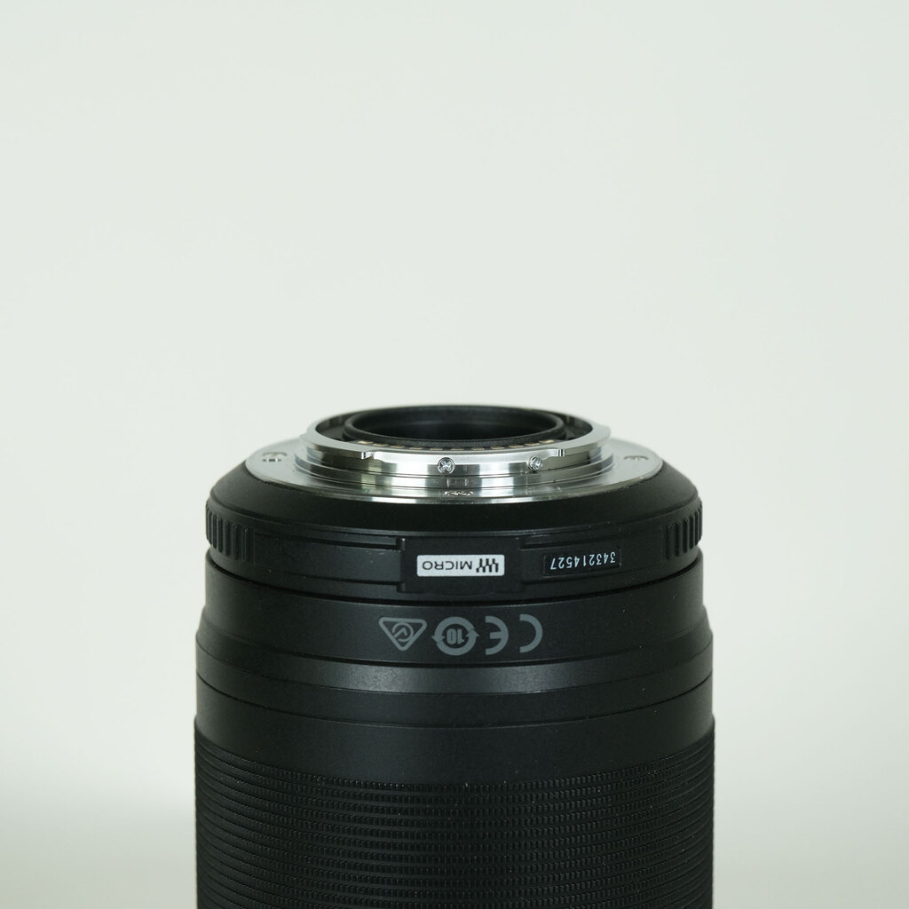 OLYMPUS M.ZUIKO DIGITAL ED 75-300mm F4.8-6.7 II OLYMPUS M.ZUIKO DIGITAL ED 75-300mm F4.8-6.7 II