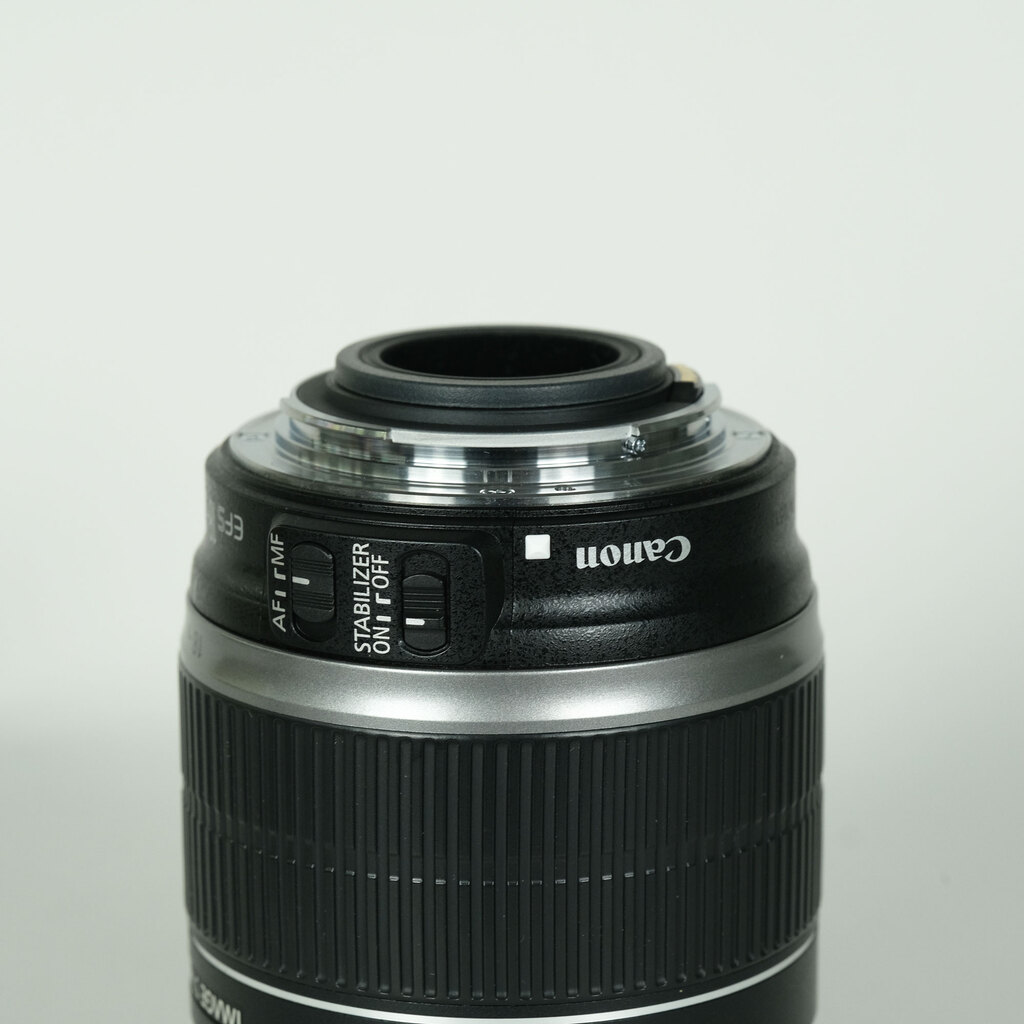 Canon EF-S18-200mm F3.5-5.6 ISの出品 | ONE SCENE（ワンシーン）