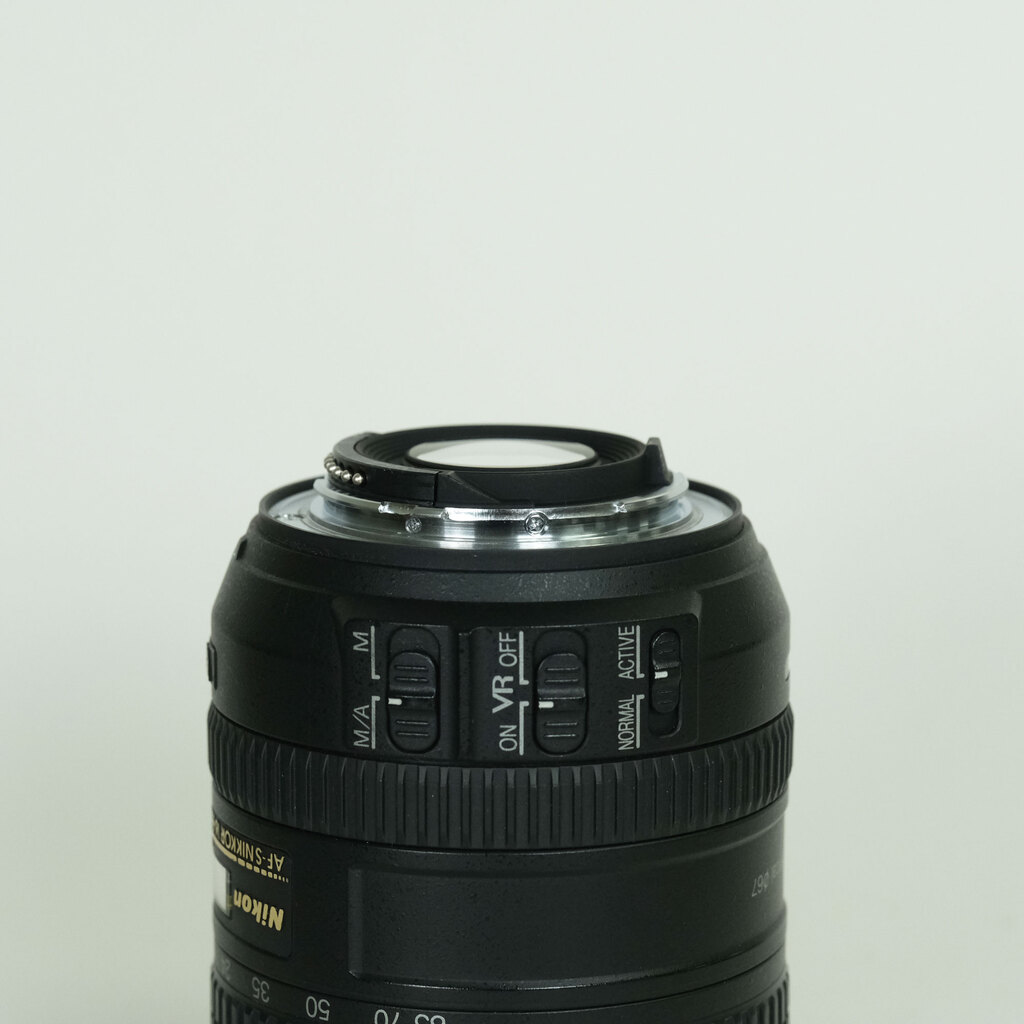 Nikon AF-S DX NIKKOR 16-85mm F3.5-5.6G ED VR