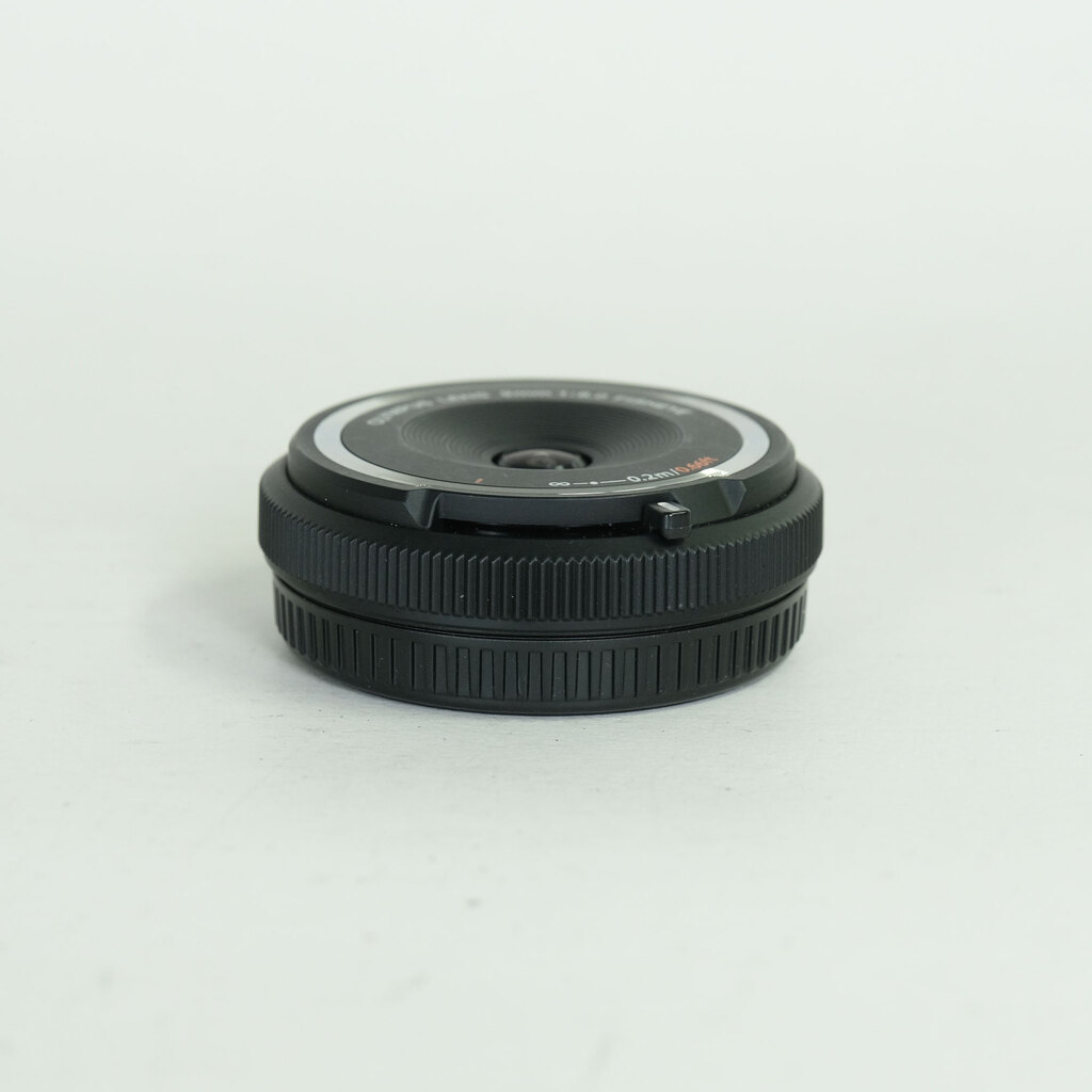 OLYMPUS フィッシュアイボディキャップレンズ（9mm Ｆ8.0 FISHEYE） BCL-0980 ブラック