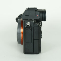 SONY α7R III(ILCE-7RM3) SONY α7R III(ILCE-7RM3)