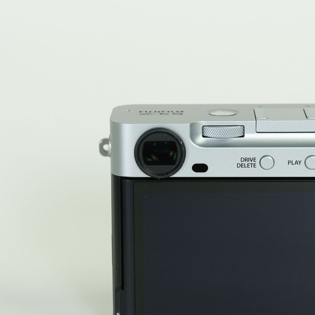 FUJIFILM X-E5