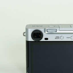 FUJIFILM X-E5