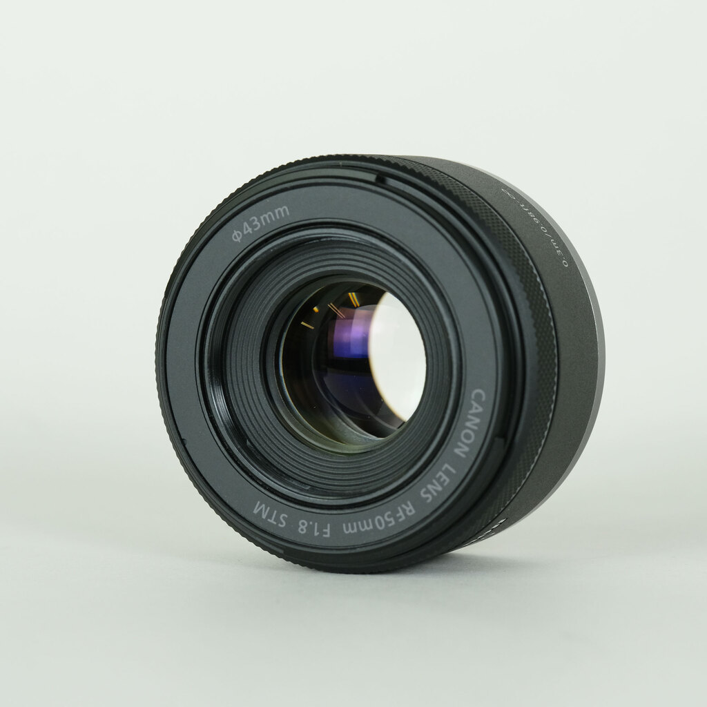 Canon RF50mm F1.8 STM Canon RF50mm F1.8 STM