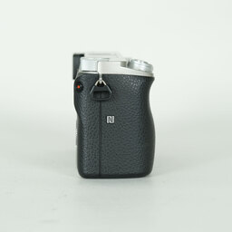 SONY α6000（ILCE-6000）