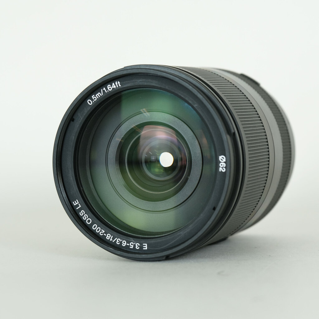 SONY E18-200mm F3.5-6.3 OSS LE SEL18200LE