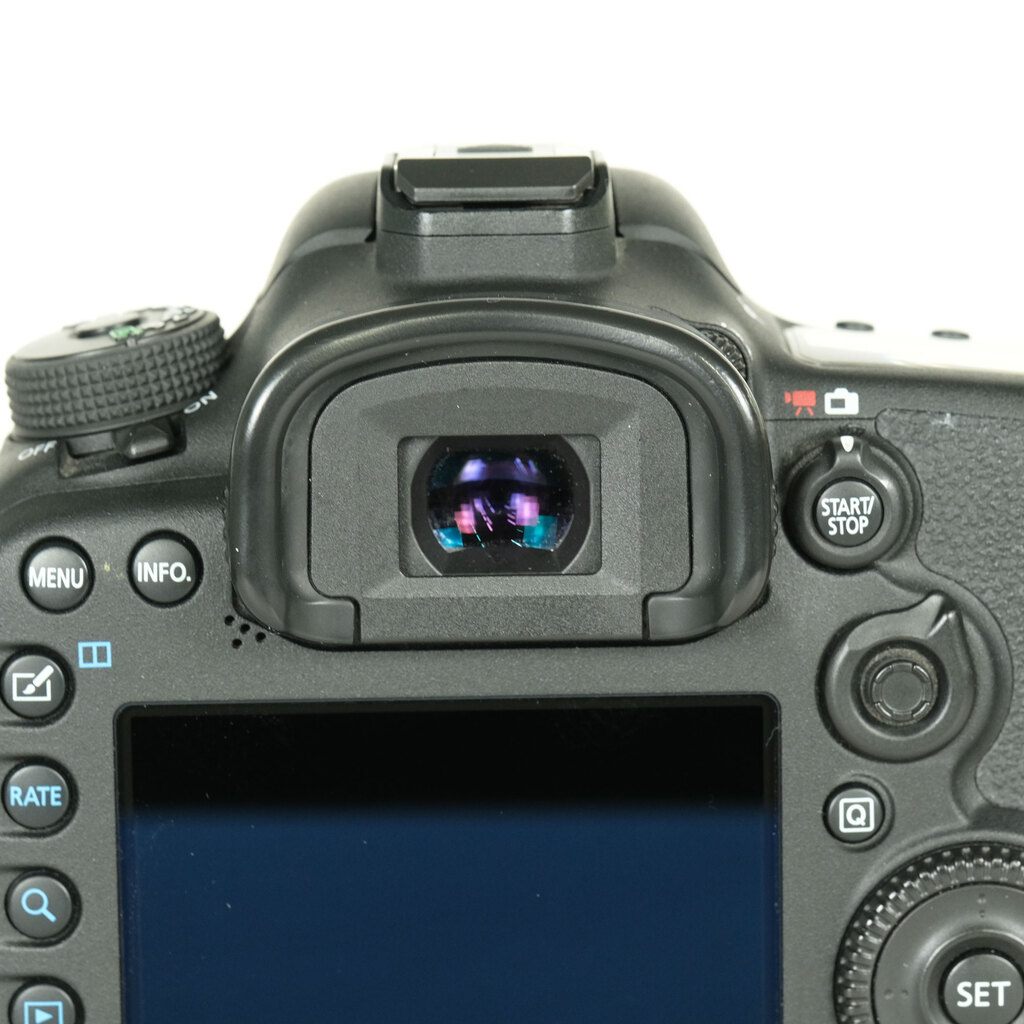 Canon EOS 7D Mark II Canon EOS 7D Mark II