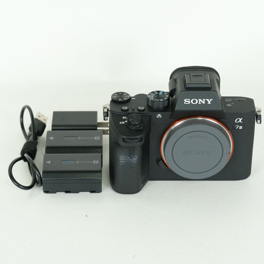 SONY α7 III(ILCE-7M3) SONY α7 III(ILCE-7M3)
