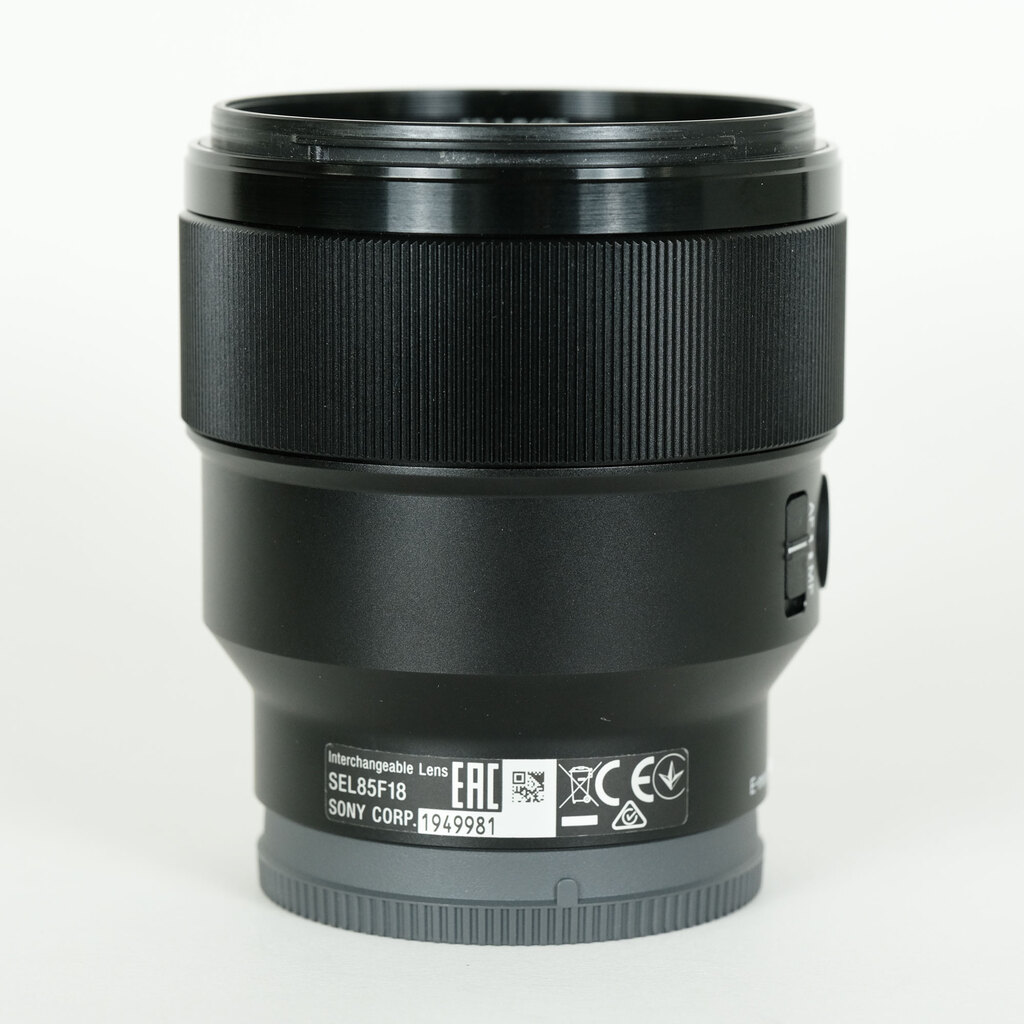 SONY FE 85mm F1.8 SEL85F18