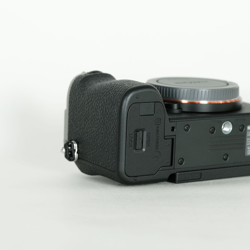 SONY α7C II(ILCE-7CM2) SONY α7C II(ILCE-7CM2)