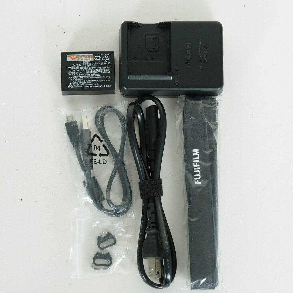 FUJIFILM X100F ブラック FUJIFILM X100F ブラック