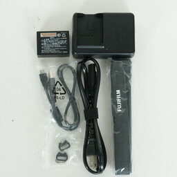 FUJIFILM X100F ブラック FUJIFILM X100F ブラック