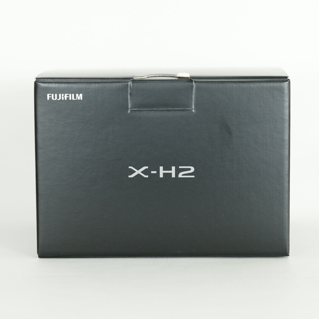 FUJIFILM X-H2