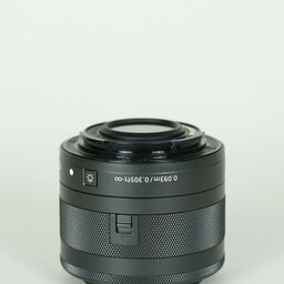 Canon EF-M28mm F3.5 マクロ IS STM
