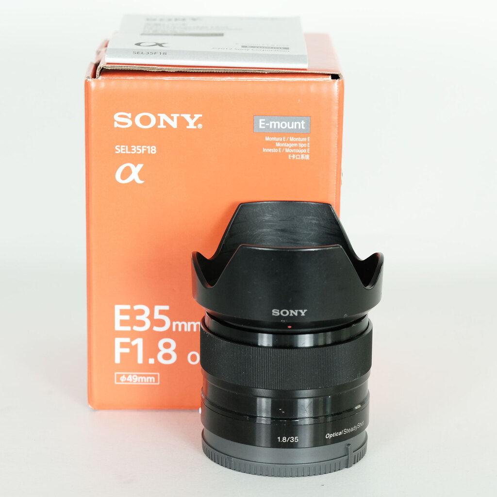 SONY E 35mm F1.8 OSS SEL35F18
