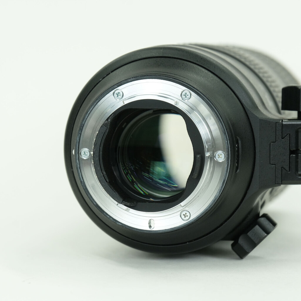 Nikon AF-S NIKKOR 70-200mm f/2.8E FL ED VR Nikon AF-S NIKKOR 70-200mm f/2.8E FL ED VR