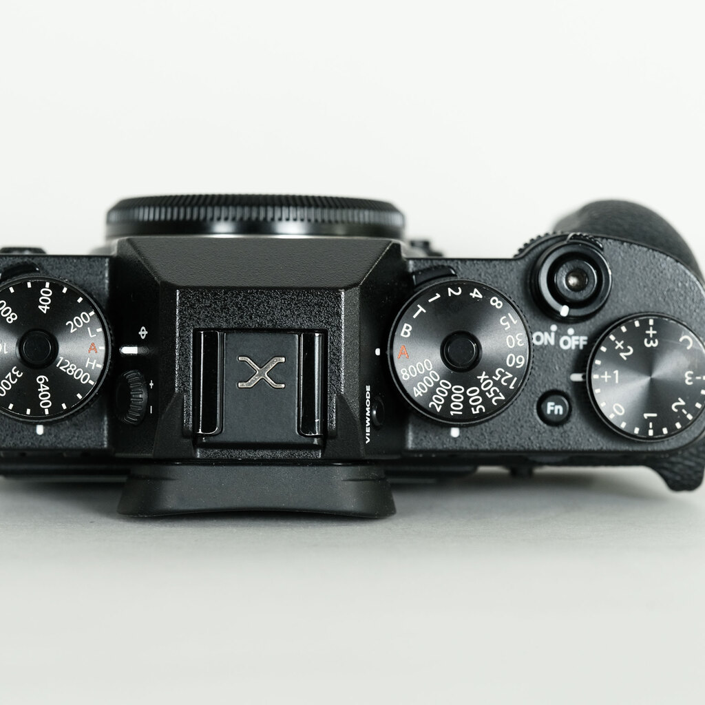 FUJIFILM X-T2 ボディ【ジャンク訳あり品】 FUJIFILM X-T2の出品 | ONE SCENE（ワンシーン）