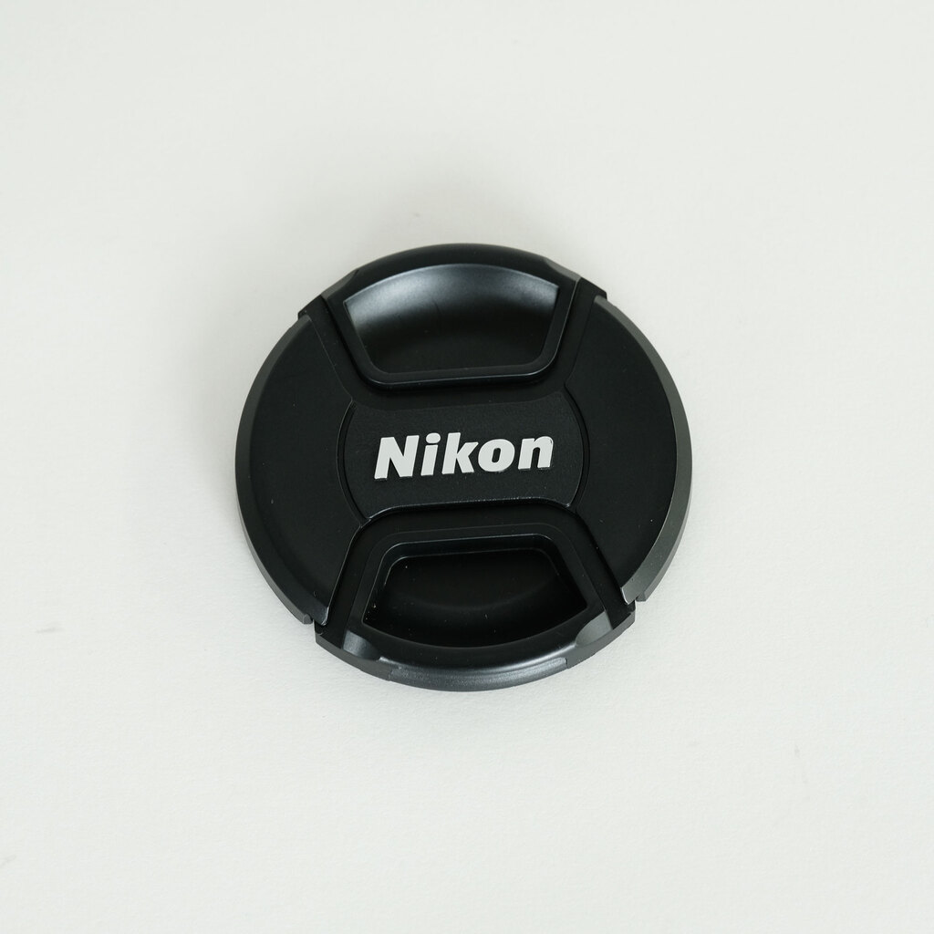 Nikon AF-S VR Zoom-Nikkor 70-300mm F4.5-5.6G IF-ED