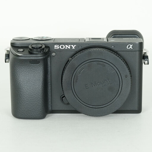 SONY α6400 レビュー｜11コマ/秒・リアルタイムトラッキング搭載の万能