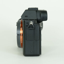 SONY α7 II(ILCE-7M2) SONY α7 II(ILCE-7M2)