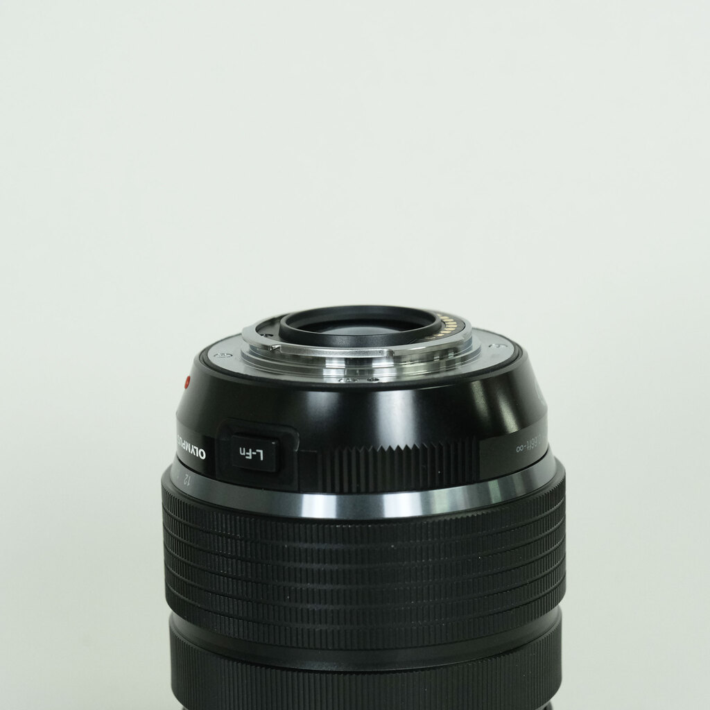 OLYMPUS M.ZUIKO DIGITAL ED 12-40mm F2.8 PRO OLYMPUS M.ZUIKO DIGITAL ED 12-40mm F2.8 PRO