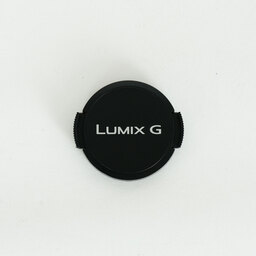 Panasonic LUMIX G VARIO 12-32mm / F3.5-5.6 ASPH. / MEGA O.I.S.