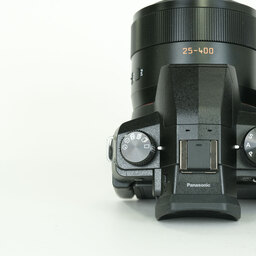Panasonic LUMIX DC-FZ1000M2