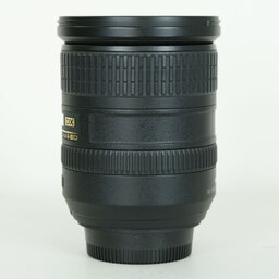 Nikon AF-S DX VR Zoom-Nikkor 18-200mm F3.5-5.6G IF-ED