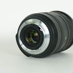 Nikon AF-S DX NIKKOR 18-200mm F3.5-5.6G ED VR II