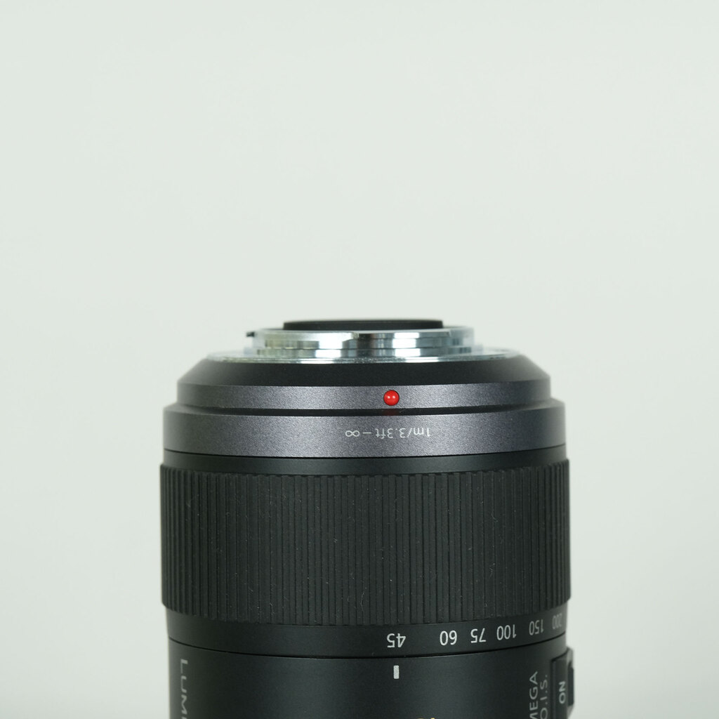 Panasonic LUMIX G VARIO 45-200mm F4.0-F5.6 MEGA O.I.S. H-FS045200