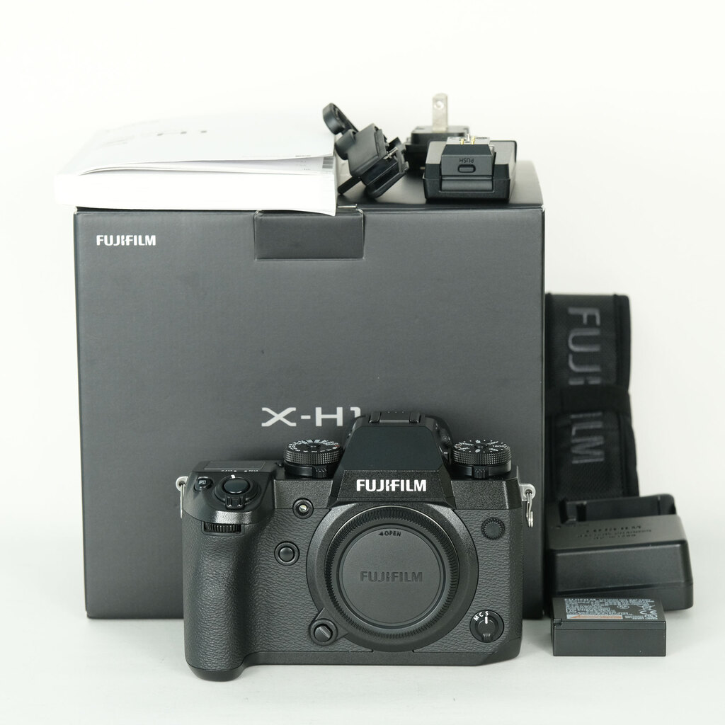 FUJIFILM X-H1