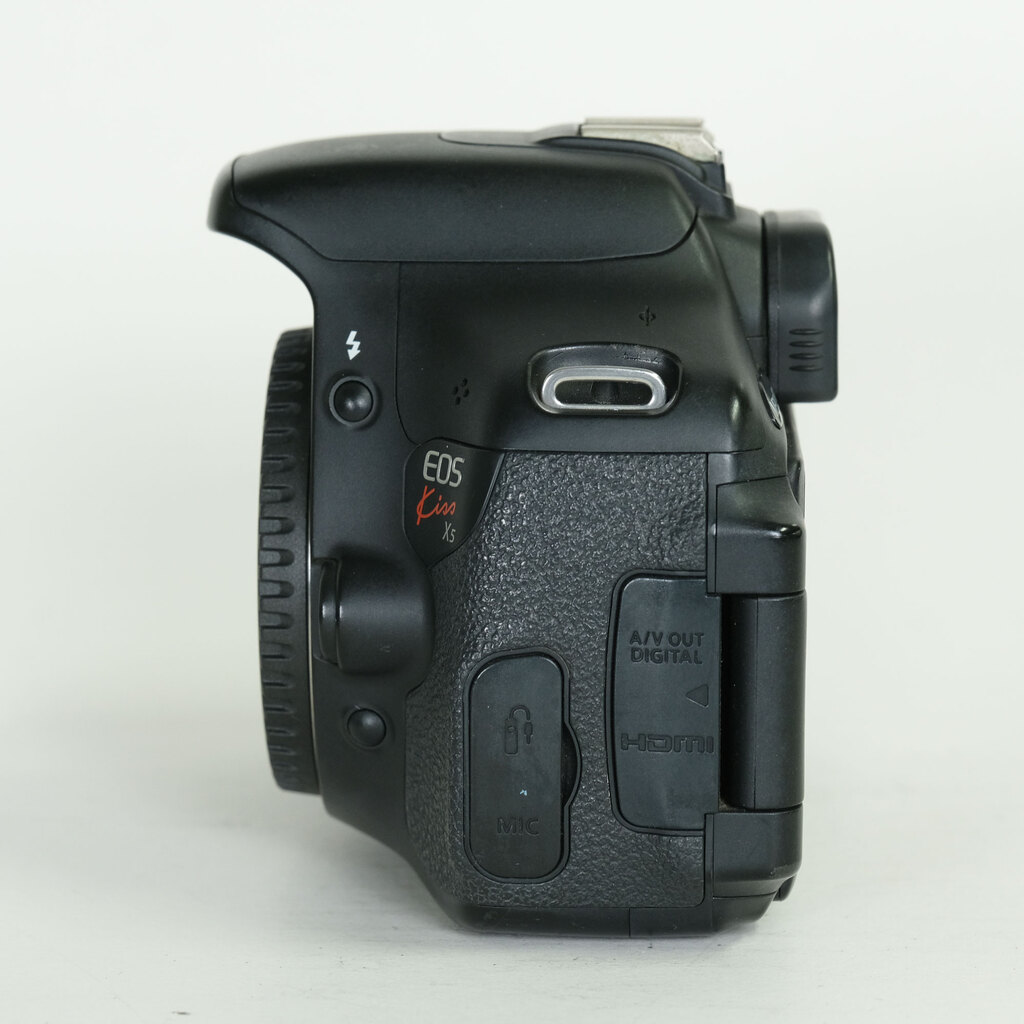 Canon EOS Kiss X5 ボディ
