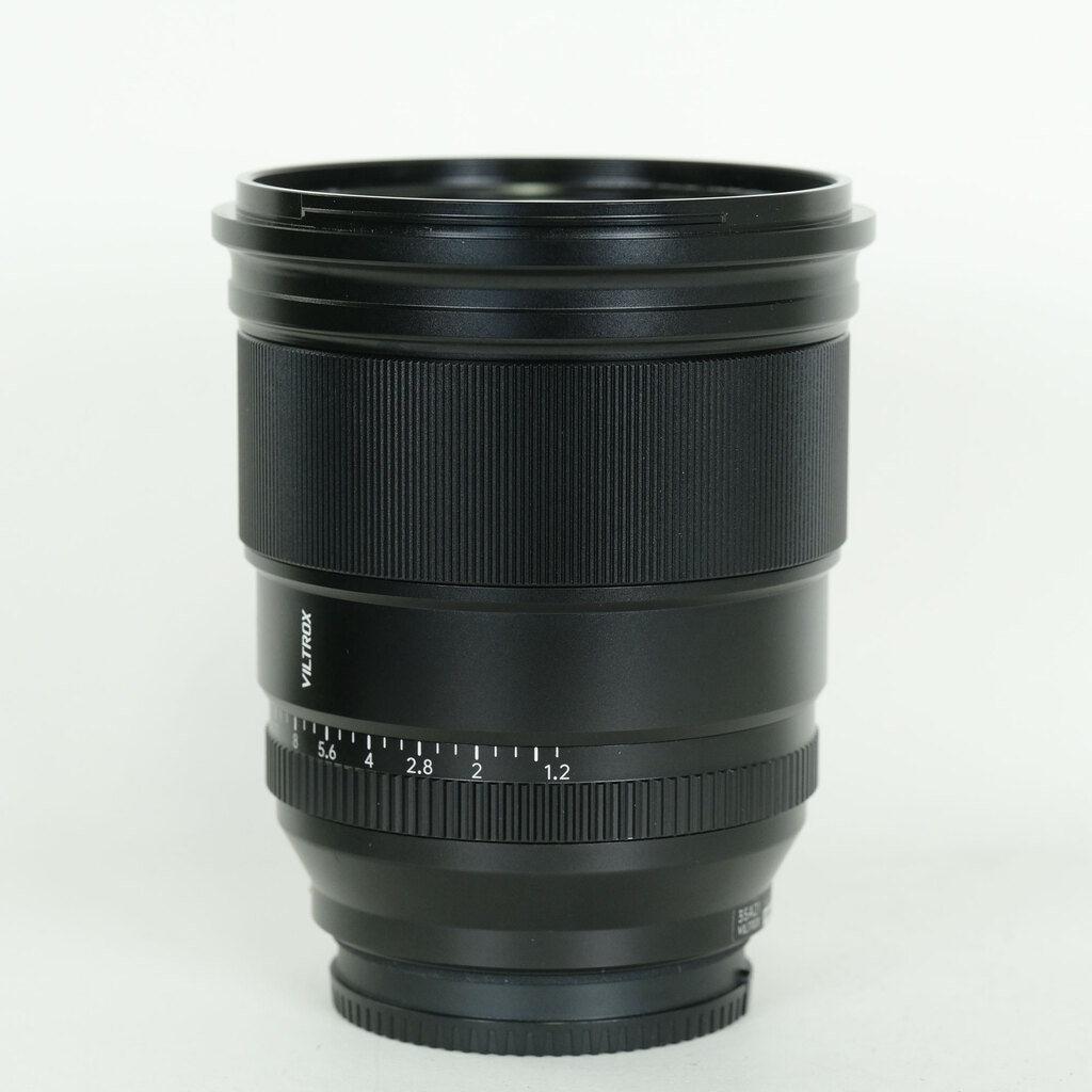 VILTROX AF 75mm F1.2 (フジフイルムX用) VILTROX AF 75mm F1.2 (フジフイルムX用)