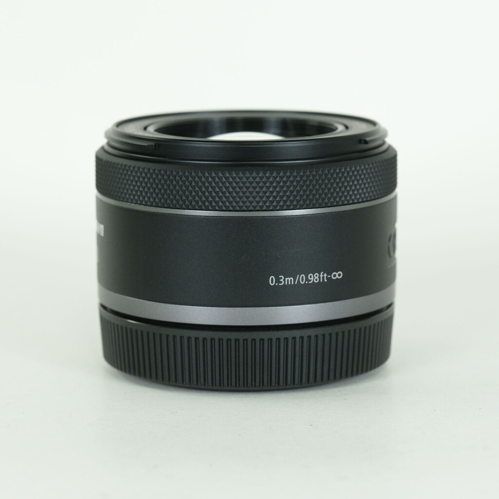Canon RF50mm F1.8 STM