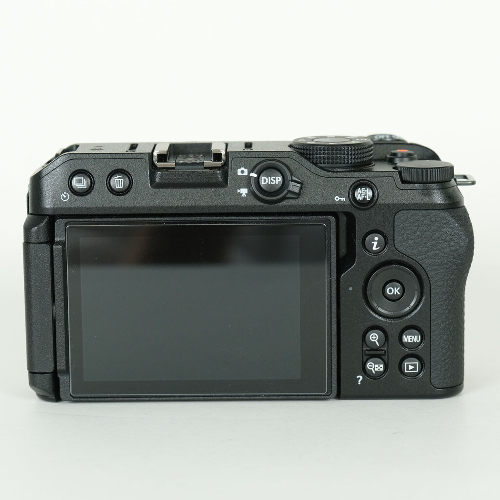 Nikon Z30 [�{�f�B]