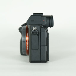 SONY α7 III(ILCE-7M3) SONY α7 III(ILCE-7M3)