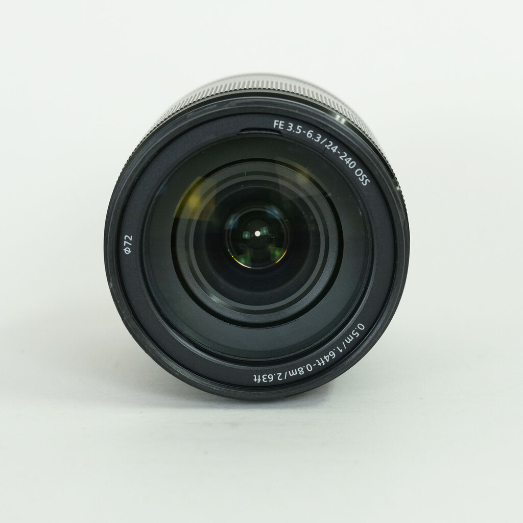 SONY FE 24-240mm F3.5-6.3 OSS SEL24240