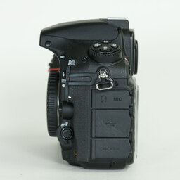 Nikon D810
