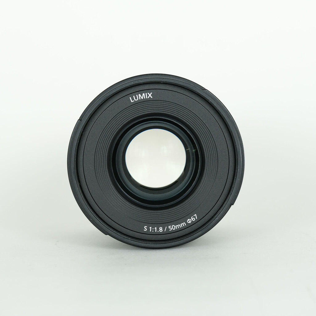 Panasonic LUMIX S 50mm F1.8 Panasonic LUMIX S 50mm F1.8
