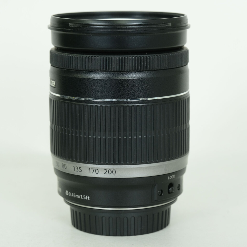 Canon EF-S18-200mm F3.5-5.6 IS