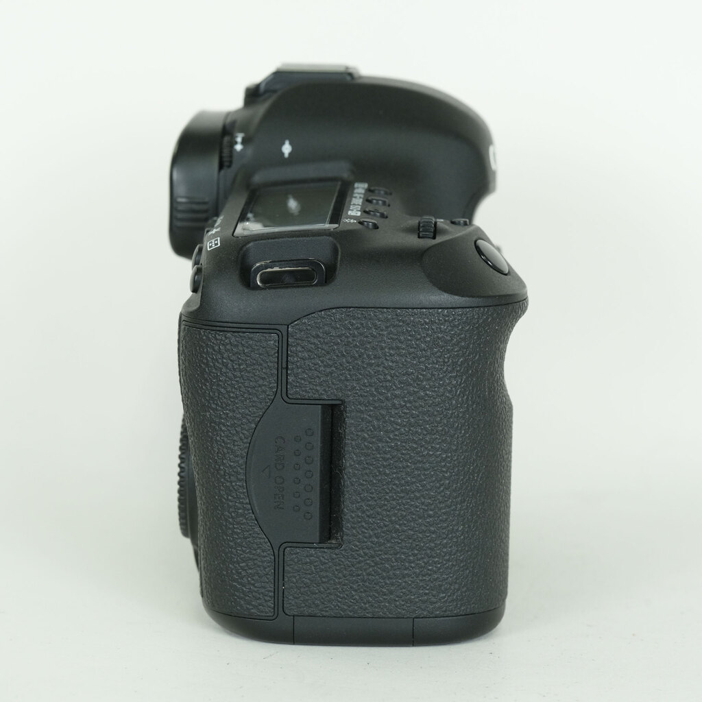 Canon EOS 5D Mark III Canon EOS 5D Mark III