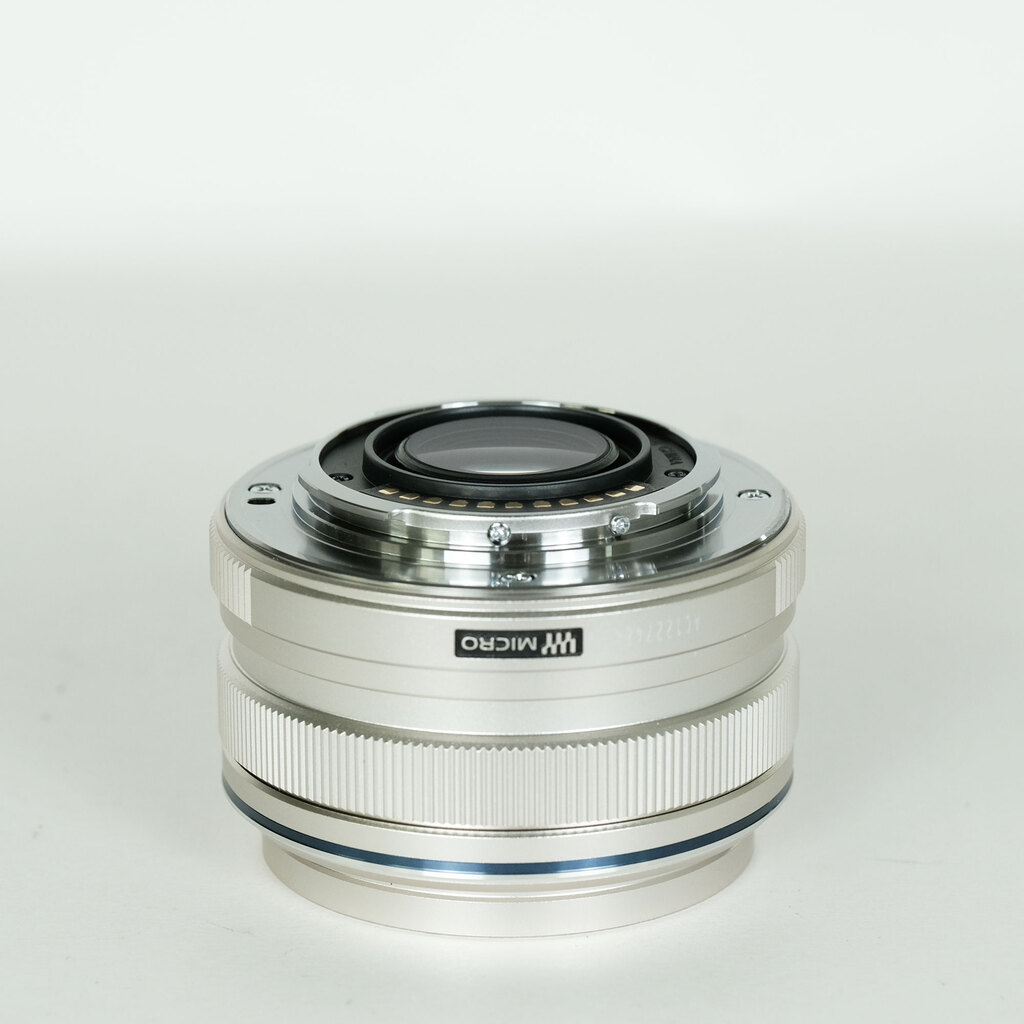 OLYMPUS M.ZUIKO DIGITAL 17mm F1.8