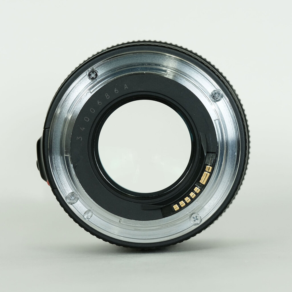 Canon EF100mm F2 USM Canon EF100mm F2 USM