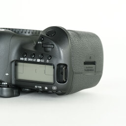 Canon EOS 5D Mark IV Canon EOS 5D Mark IV