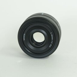 Nikon NIKKOR Z 40mm f/2 Nikon NIKKOR Z 40mm f/2
