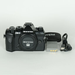 OM SYSTEM OM-5 Mark II ボディ ブラック