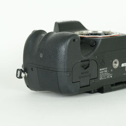 SONY α77IIボディ ILCA-77M2