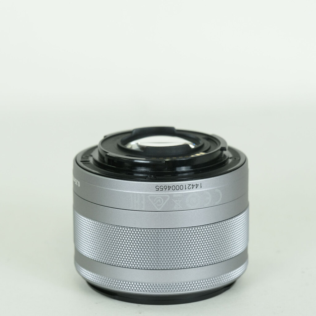 Canon EF-M15-45mm F3.5-6.3 IS STM Canon EF-M15-45mm F3.5-6.3 IS STM